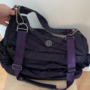 Lululemon Arabesque Bag in Black Swan